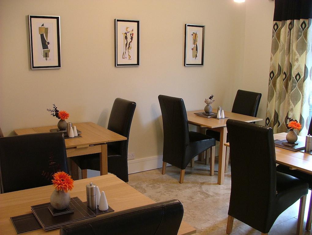 كورشام Mead Lodge B&B المظهر الخارجي الصورة